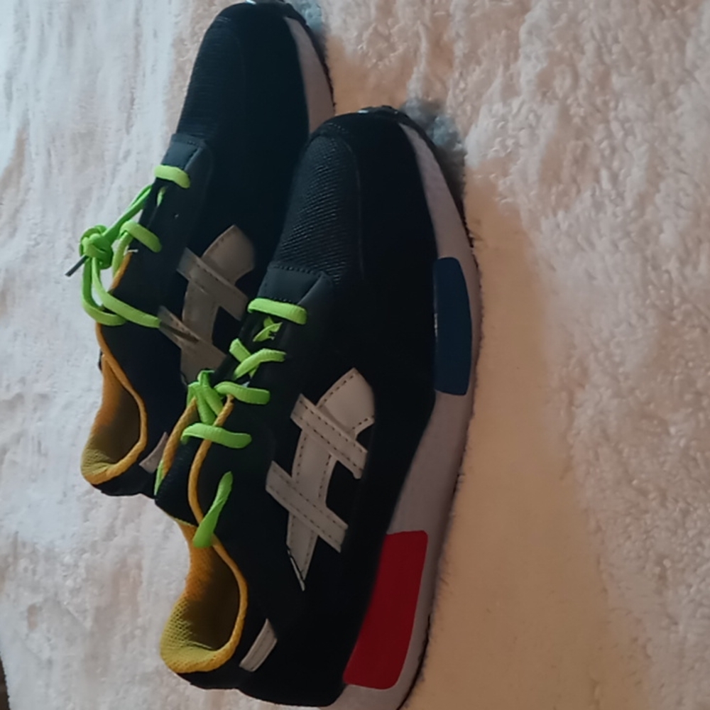 Steel toe sneakers NWOT